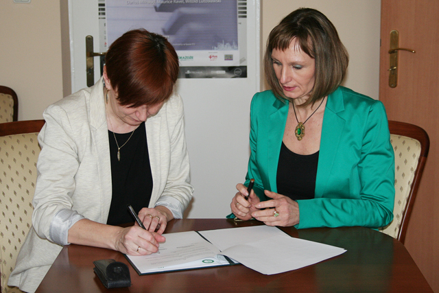 podpisały porozumienie partnerskie o wieloletniej współpracy z Centrum Kształcenia Zawodowego i Ustawicznego w Strzelcach Opolskich.